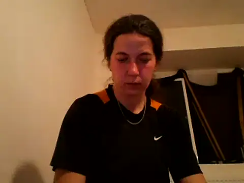 Snapshot of Tamilashaa chatting on 03.05.25 Tamilashaa online show from 03.05.25