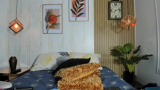 CameronCollins  online show from 02.06.25