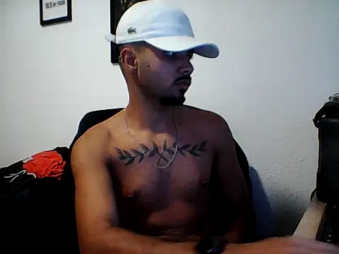 Snapshot of kayn_br chatting on 12.16.24 kayn br online show from 12.16.24