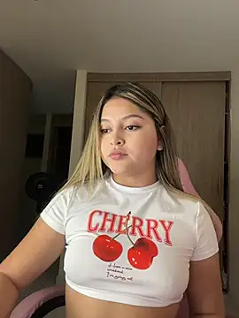 lunablossom  online show from 03.07.26