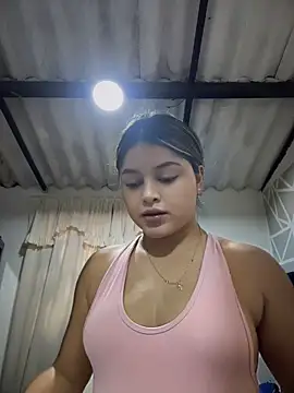 lunablossom  online show from 04.07.26