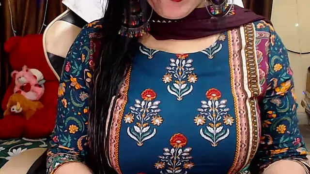 Naughty Kashish online show from 11.12.25