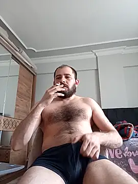 NiiiRvaNaa online show from 10.15.25