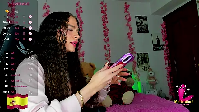 Snapshot of gabrielatafur_ chatting on 01.14.25 gabrielatafur  online show from 01.14.25