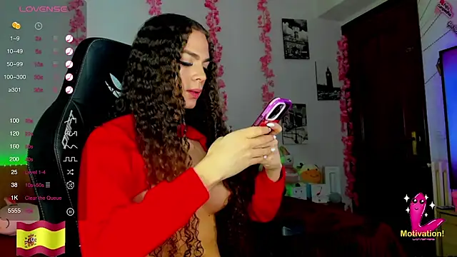 Snapshot of gabrielatafur_ chatting on 03.20.25 gabrielatafur  online show from 03.20.25