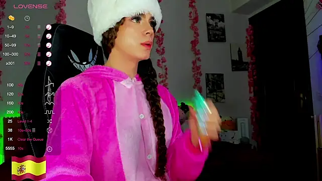 Snapshot of gabrielatafur_ chatting on 03.22.25 gabrielatafur  online show from 03.22.25