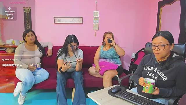 Snapshot of lesbiancuple chatting on 11.26.25 lesbiancuple online show from 11.26.25