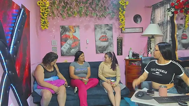 lesbiancuple online show from 04.08.26