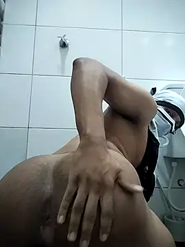 Snapshot of Rafael24445473 chatting on 10.11.25 Rafael24445473 online show from 10.11.25