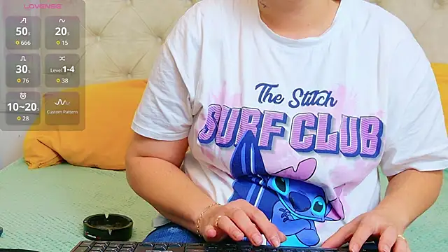 KarinaNoir online show from 10.30.25