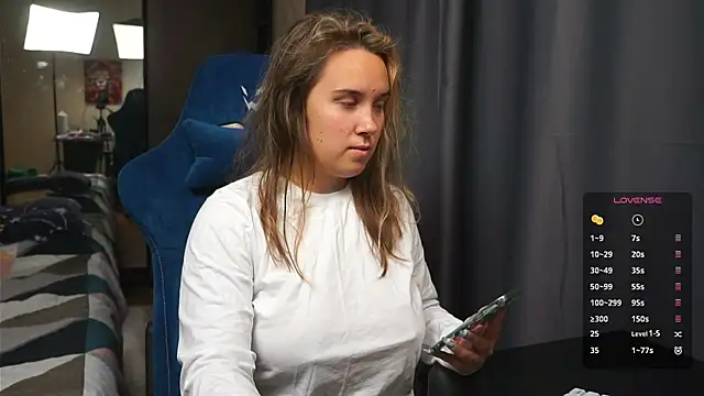 Sandra SW  online show from 10.15.25