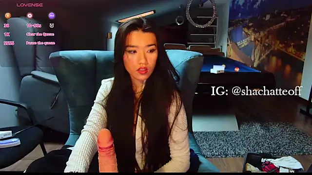 shachatteof online show from 11.17.25