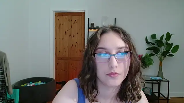 Snapshot of NaughtyRapunzel7 chatting on 12.09.24 NaughtyRapunzel7 online show from 12.09.24