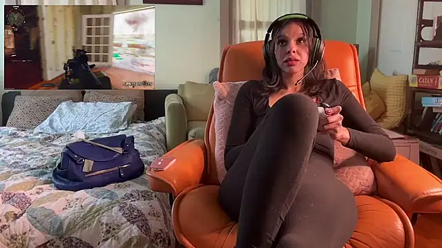 queendab626 online show from 01.21.25