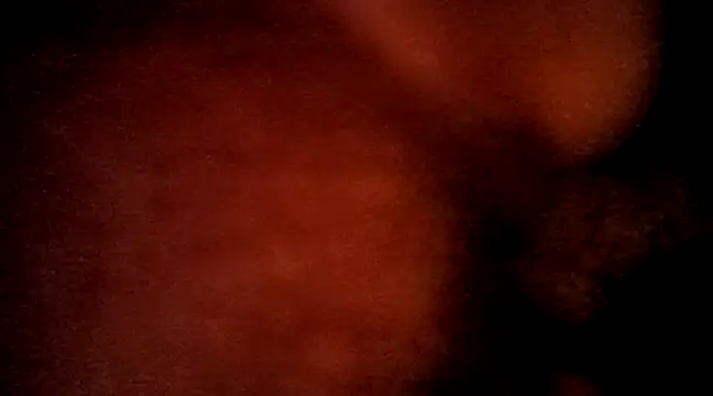 Snapshot of yellowwetfox chatting on 12.30.24 yellowwetfox online show from 12.30.24