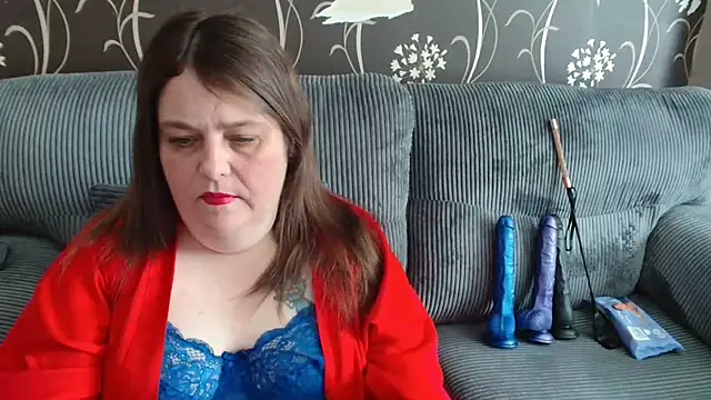 HouseWifeWhore Milf online show from 03.21.26