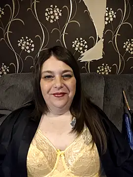 HouseWifeWhore Milf online show from 05.12.26