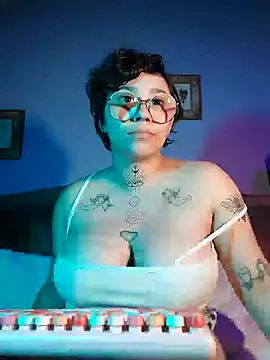 Lilmuh  online show from 12.15.24