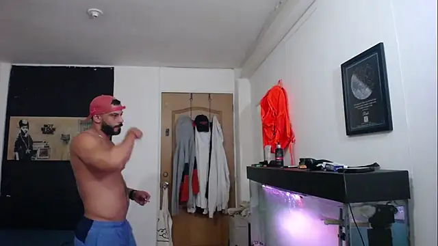 Snapshot of romeolovedark chatting on 01.09.25 romeolovedark online show from 01.09.25