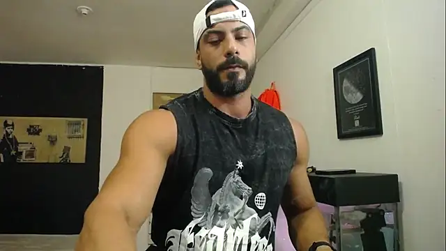 Snapshot of romeolovedark chatting on 01.15.25 romeolovedark online show from 01.15.25