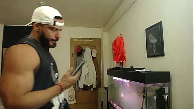 Snapshot of romeolovedark chatting on 01.15.25 romeolovedark online show from 01.15.25