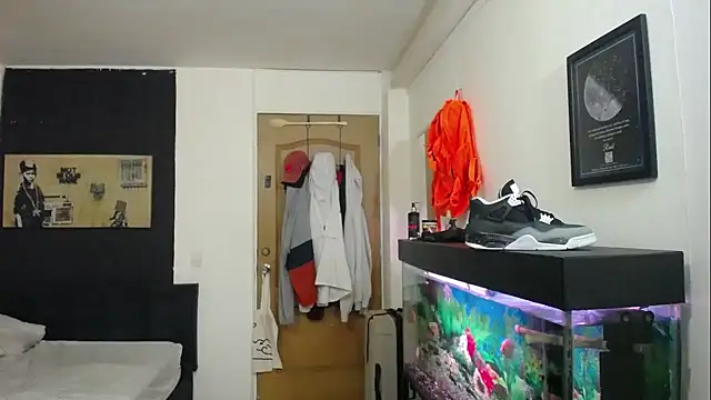 Snapshot of romeolovedark chatting on 01.24.25 romeolovedark online show from 01.24.25