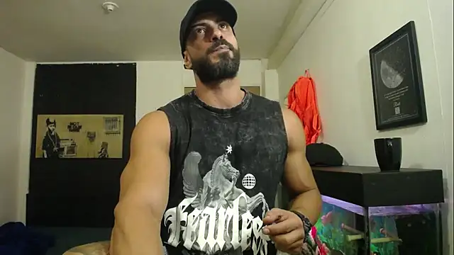 Snapshot of romeolovedark chatting on 02.09.25 romeolovedark online show from 02.09.25