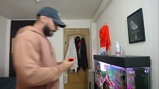 Snapshot of romeolovedark chatting on 02.12.25 romeolovedark online show from 02.12.25