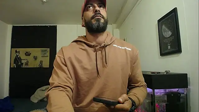 Snapshot of romeolovedark chatting on 03.01.25 romeolovedark online show from 03.01.25