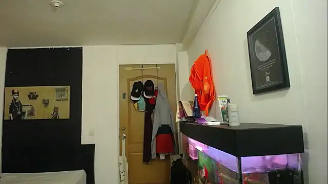 Snapshot of romeolovedark chatting on 03.15.25 romeolovedark online show from 03.15.25