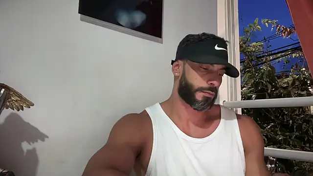 Snapshot of romeolovedark chatting on 09.17.25 romeolovedark online show from 09.17.25