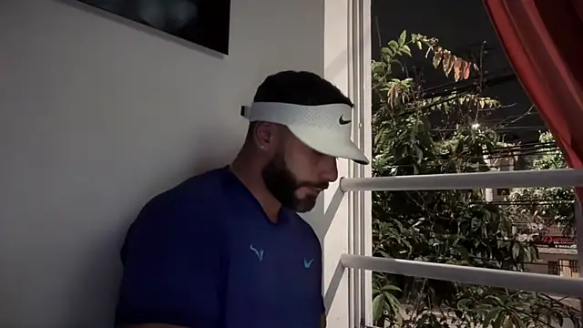 Snapshot of romeolovedark chatting on 09.25.25 romeolovedark online show from 09.25.25