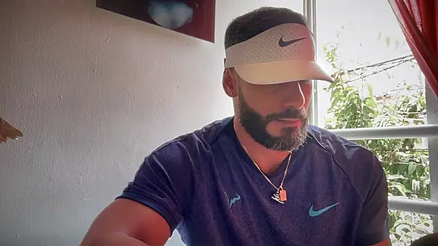 Snapshot of romeolovedark chatting on 09.25.25 romeolovedark online show from 09.25.25