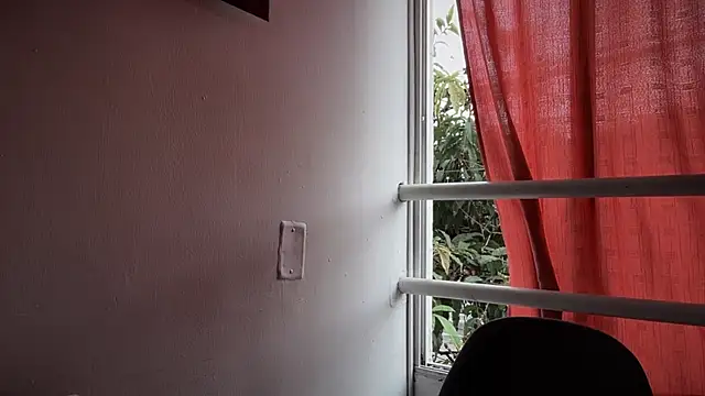 Snapshot of romeolovedark chatting on 10.10.25 romeolovedark online show from 10.10.25