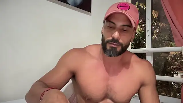 Snapshot of romeolovedark chatting on 10.21.25 romeolovedark online show from 10.21.25