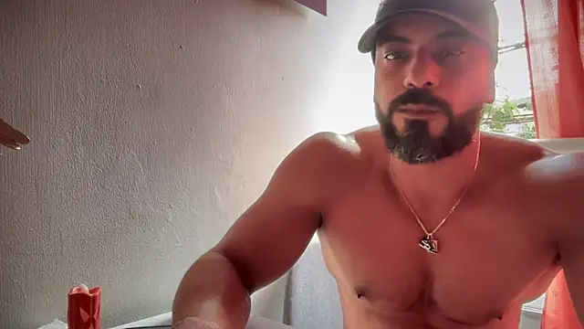 Snapshot of romeolovedark chatting on 10.29.25 romeolovedark online show from 10.29.25