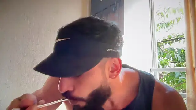 Snapshot of romeolovedark chatting on 07.17.26 romeolovedark online show from 07.17.26