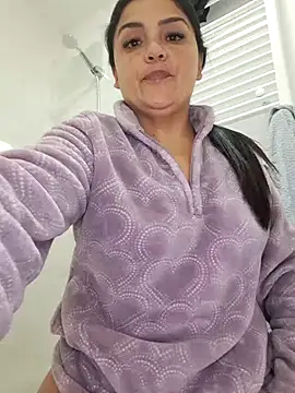 laura dirtyhot online show from 12.21.24