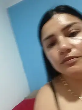 Snapshot of laura_dirtyhot chatting on 03.20.26 laura dirtyhot online show from 03.20.26
