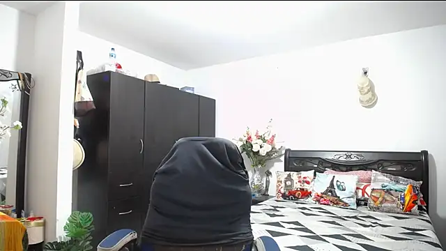 Xiimen online show from 01.30.25