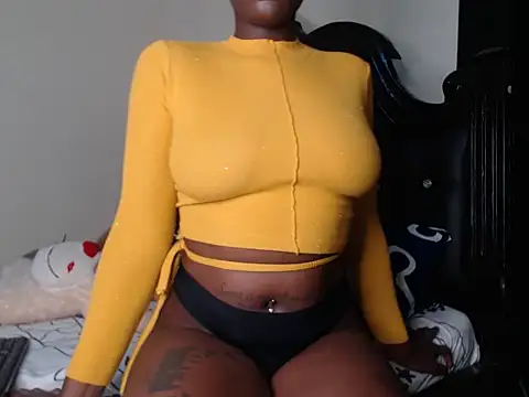 Snapshot of queenvenus2 chatting on 02.23.25 queenvenus2 online show from 02.23.25