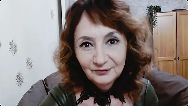 AnnieEltgant online show from 12.14.25