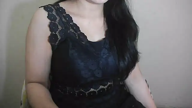 Snapshot of Chanchal--Navya chatting on 01.12.25 Chanchal--Navya online show from 01.12.25