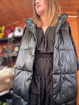 DaisyVibesss online show from 12.31.24