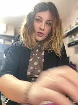 DaisyVibesss online show from 01.10.25