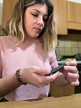 DaisyVibesss online show from 01.17.25