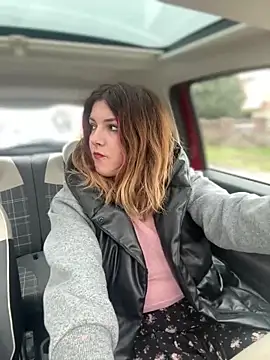 DaisyVibesss online show from 02.22.25