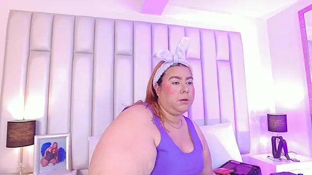 aandreaperez online show from 02.21.26