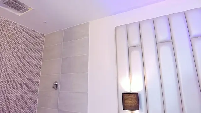 aandreaperez online show from 04.15.26