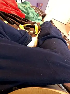 Hugetings online show from 12.04.24